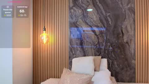 Snapshot of _alanajones_ chatting on 09-17-25, 12:18 ALANA  online show from 09-17-25, 12:18