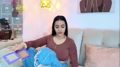 Snapshot of _alanajones_ chatting on 10-06-25, 02:58 ALANA  online show from 10-06-25, 02:58