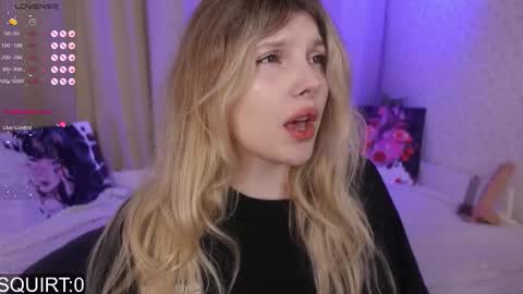 Snapshot of _aleksa chatting on 11-15-25, 06:44 Alexa online show from 11-15-25, 06:44