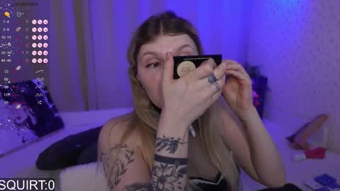 Snapshot of _aleksa chatting on 11-25-25, 06:13 Alexa online show from 11-25-25, 06:13