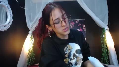 Snapshot of _alhanna chatting on 12-22-24, 12:50 Alhanna online show from 12-22-24, 12:50