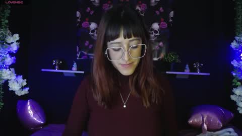 Snapshot of _alhanna chatting on 11-25-25, 08:53 Alhanna online show from 11-25-25, 08:53