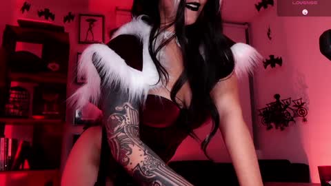 Snapshot of _alice_d chatting on 12-22-24, 11:52 Miss Alice My internet sucks these days see you soon online show from 12-22-24, 11:52