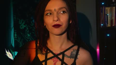 Snapshot of _alicemorrison_ chatting on 12-18-25, 07:31 Alice Morrison Mistress Datura online show from 12-18-25, 07:31