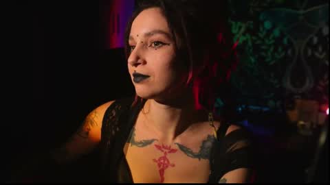 Snapshot of _alicemorrison_ chatting on 02-08-26, 06:22 Alice Morrison Mistress Datura online show from 02-08-26, 06:22