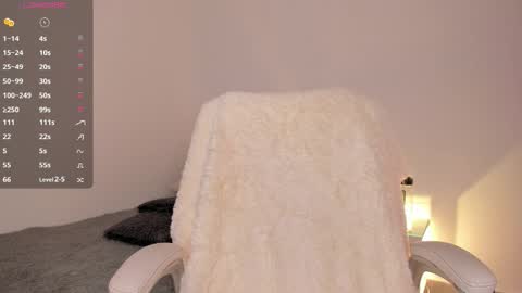 Snapshot of _allisongomez chatting on 09-28-25, 11:10 _allisongomez online show from 09-28-25, 11:10