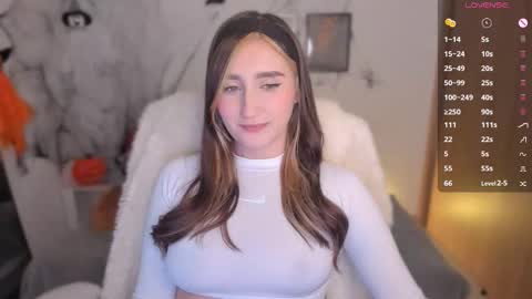 Snapshot of _allisongomez chatting on 10-24-25, 02:41 _allisongomez online show from 10-24-25, 02:41