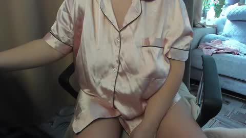 Snapshot of _alyssia_ chatting on 02-17-25, 08:41 lisa online show from 02-17-25, 08:41