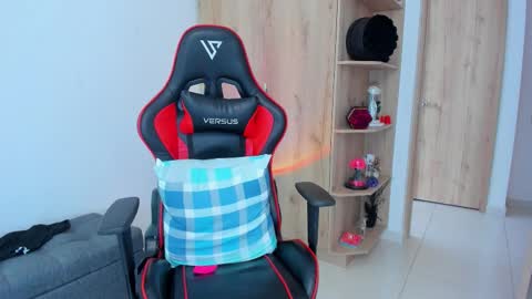 Snapshot of _amanda_seyfried19 chatting on 02-04-26, 03:51 AMANDA online show from 02-04-26, 03:51