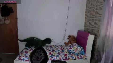 Snapshot of _amelia_johns chatting on 04-14-26, 04:02 AMELIA online show from 04-14-26, 04:02