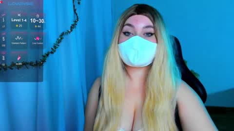 Snapshot of _amymoss chatting on 12-13-24, 02:27 Amy NO NUDE MODEL online show from 12-13-24, 02:27