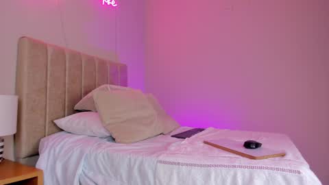 Snapshot of _angela_x chatting on 01-29-25, 11:41 ngela online show from 01-29-25, 11:41