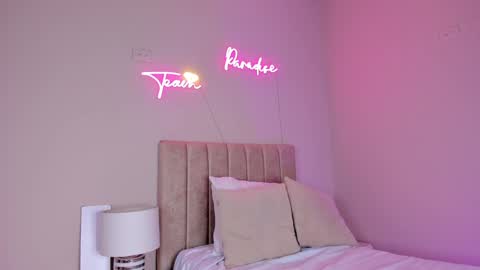 Snapshot of _angela_x chatting on 02-07-25, 11:34 ngela online show from 02-07-25, 11:34