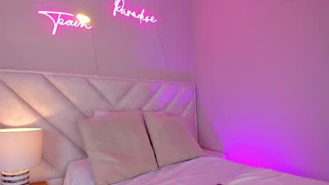 Snapshot of _angela_x chatting on 03-06-25, 11:47 ngela online show from 03-06-25, 11:47