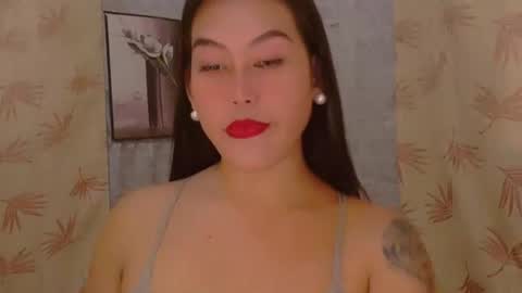 Snapshot of _angelari_ chatting on 09-29-25, 05:12 Pearl online show from 09-29-25, 05:12