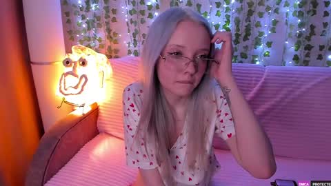 Emily online show from 04-22-26, 12:35