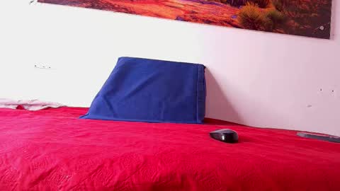 Any online show from 11-06-25, 07:15