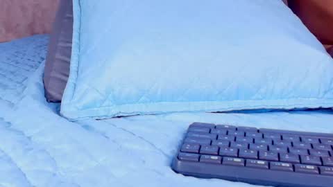 Snapshot of _aniisha_ chatting on 05-01-26, 07:18 Any online show from 05-01-26, 07:18