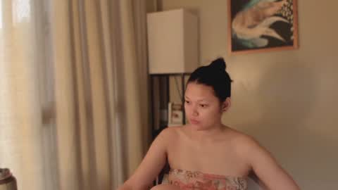 annie . online show from 08-03-26, 04:00
