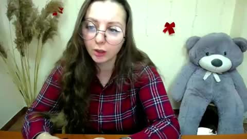 Snapshot of _annabelle_lee chatting on 12-27-24, 07:51 Anna online show from 12-27-24, 07:51