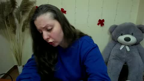 Snapshot of _annabelle_lee chatting on 01-06-25, 10:24 Anna online show from 01-06-25, 10:24