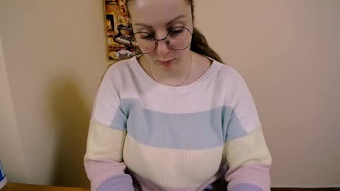 Snapshot of _annabelle_lee chatting on 01-21-25, 11:03 Anna online show from 01-21-25, 11:03