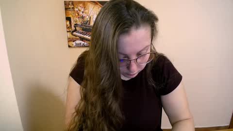 Snapshot of _annabelle_lee chatting on 02-17-25, 08:19 Anna online show from 02-17-25, 08:19