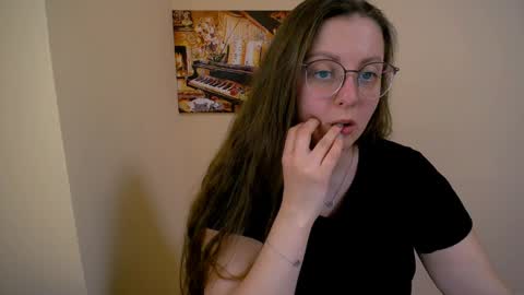 Snapshot of _annabelle_lee chatting on 03-10-25, 10:26 Anna online show from 03-10-25, 10:26