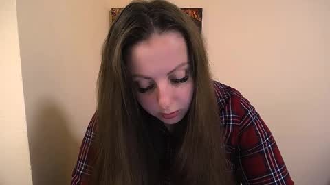 Snapshot of _annabelle_lee chatting on 09-20-25, 08:04 Anna online show from 09-20-25, 08:04