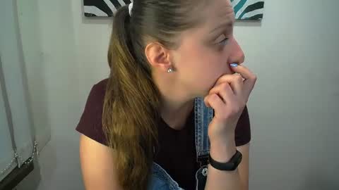 Anna online show from 07-29-26, 06:22