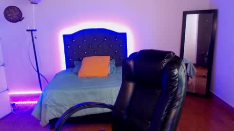 Snapshot of _anne_hot chatting on 12-09-24, 04:15 Anne online show from 12-09-24, 04:15