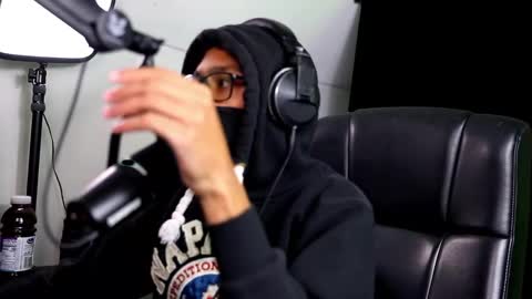 Snapshot of _anonym0us__ chatting on 11-19-25, 06:52 Anonymous online show from 11-19-25, 06:52