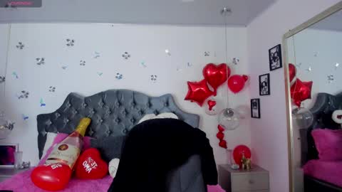 antonnela online show from 02-22-25, 02:19