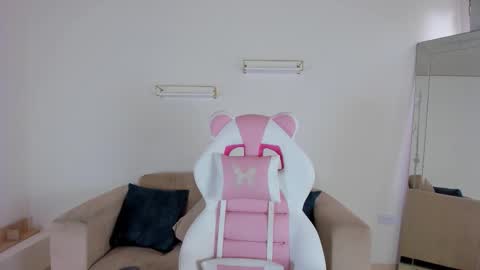    online show from 09-25-25, 12:20