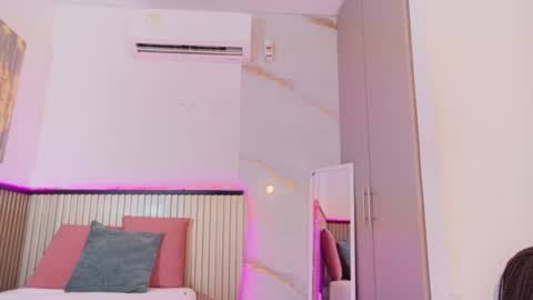 _aria_carter_ online show from 06-22-26, 07:33