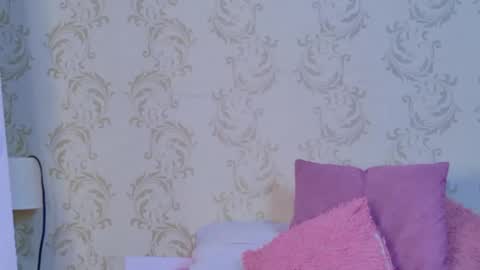 Queen Cruz online show from 03-08-26, 02:59