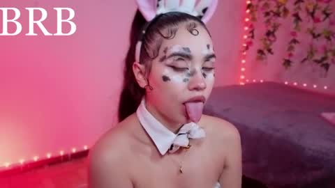 Aria online show from 04-30-26, 03:13