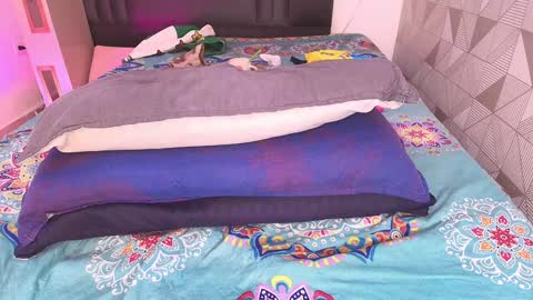 Snapshot of _arle_ chatting on 12-28-24, 02:53 Arlet online show from 12-28-24, 02:53