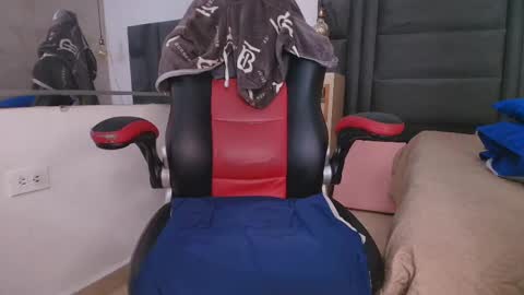 Snapshot of _arle_ chatting on 02-26-25, 11:52 Arlet online show from 02-26-25, 11:52