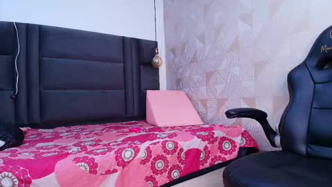 Snapshot of _arle_ chatting on 09-24-25, 02:59 Arlet online show from 09-24-25, 02:59
