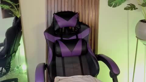 Snapshot of _artemish__ chatting on 03-03-26, 12:44 online show from 03-03-26, 12:44