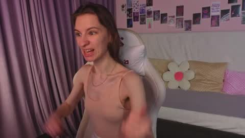 _ash_leyy_ online show from 05-13-26, 01:25