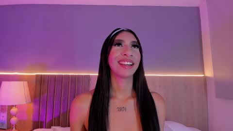 Ashly online show from 04-28-26, 10:37