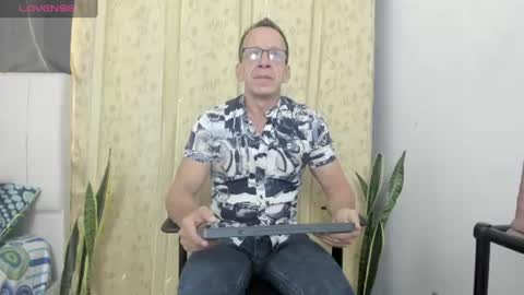 Axel online show from 07-08-26, 11:48