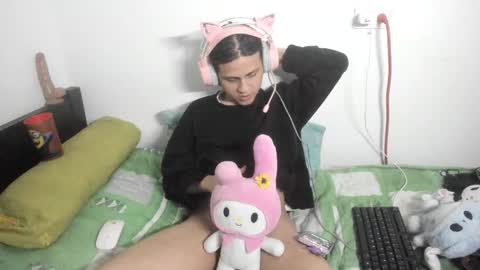 Snapshot of _baby_vi chatting on 11-20-25, 11:15 _baby_vi online show from 11-20-25, 11:15