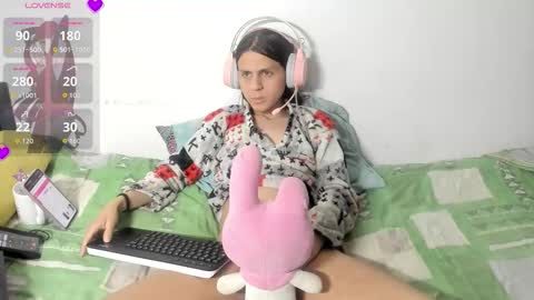 Snapshot of _baby_vi chatting on 02-04-26, 02:06 _baby_vi online show from 02-04-26, 02:06