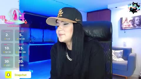 Snapshot of _babyfantasy_ chatting on 12-18-25, 06:03 You Baby online show from 12-18-25, 06:03