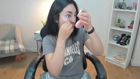 Snapshot of _bellaevans_ chatting on 03-03-26, 05:46 Bella Evans online show from 03-03-26, 05:46