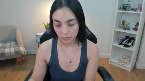 Snapshot of _bellaevans_ chatting on 03-05-26, 05:47 Bella Evans online show from 03-05-26, 05:47