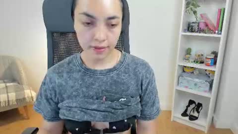 Bella Evans online show from 06-15-26, 04:47